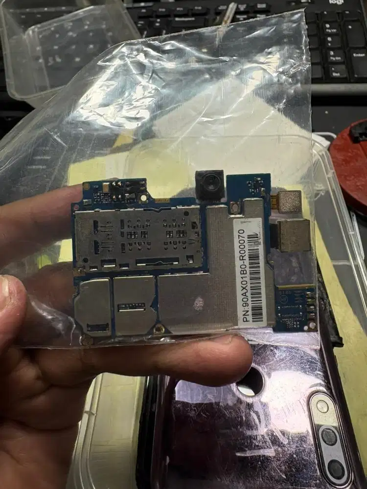 asus zenfone max pro m2 4/64 (Mesin Onli)