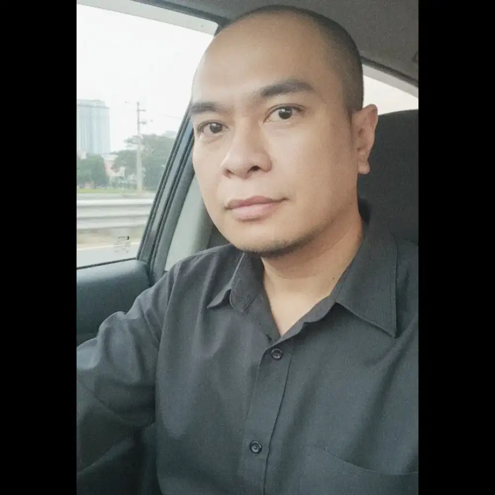 Driver Supir Pribadi. Tidak Merokok. Penampilan rapih. Berpengalaman