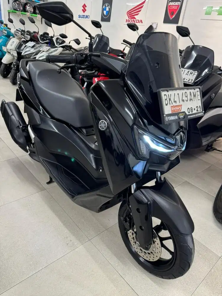 New Yamaha Nmax Neo S Keyless tahun 2024 warna Hitam 155 CC Matic Baru