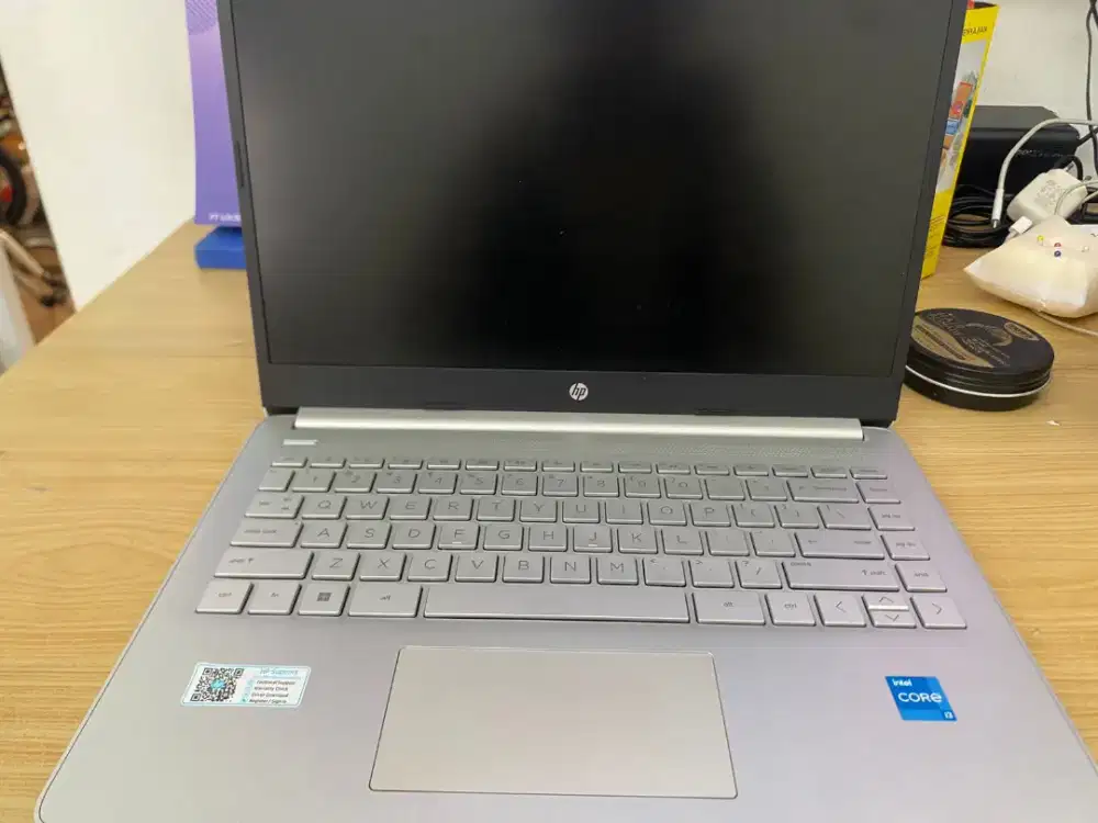 Laptop HP 14s DQ5567TU I3