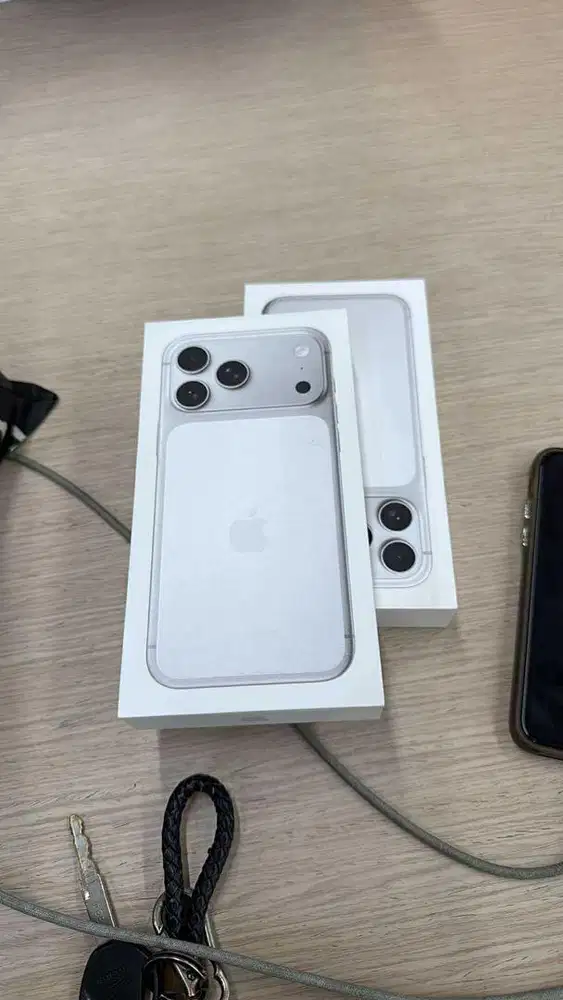 iPhone 17 Pro Max 256 iBox Silver Bnib