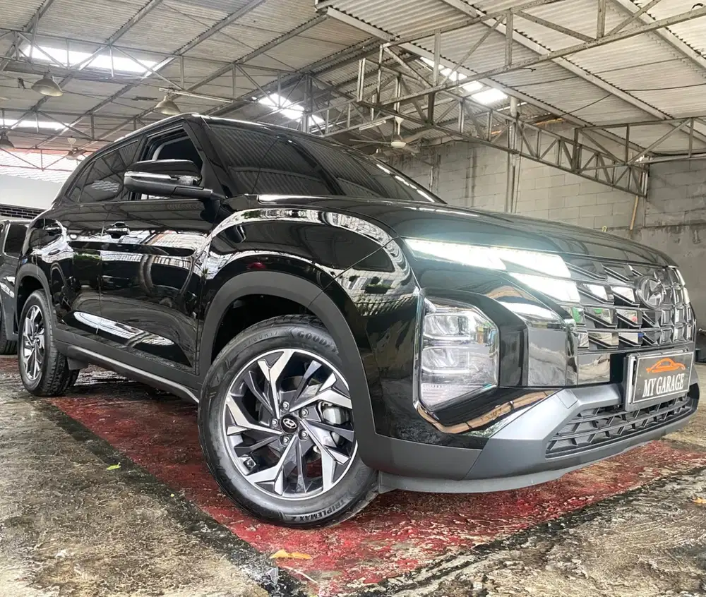 Hyundai Creta Trend 1.5 Hitam 2023 km 15.000