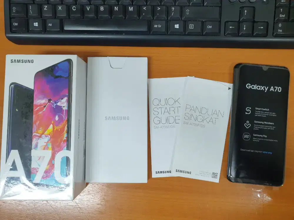 Samsung A70 6/128 Black