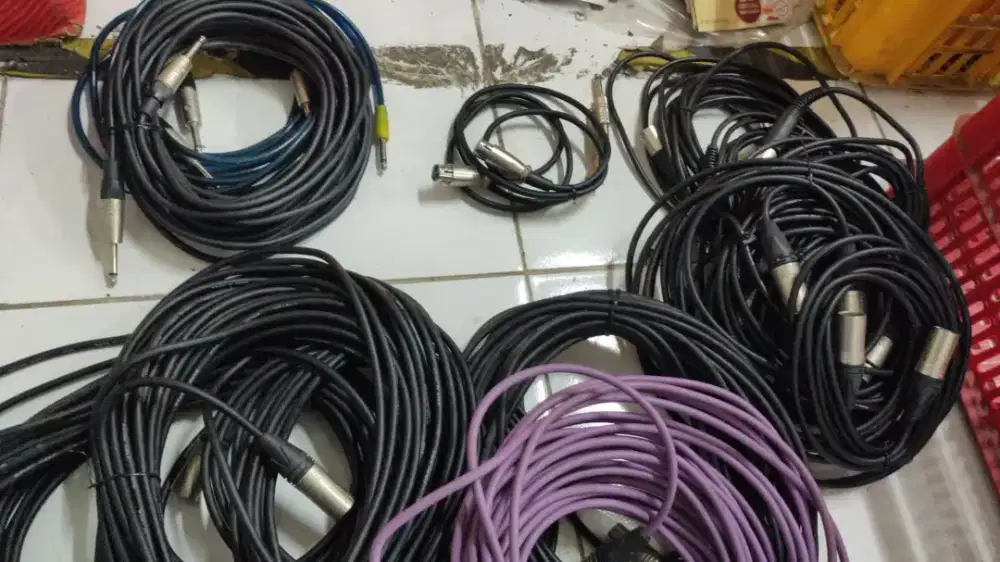 Obral kabel audio speaker