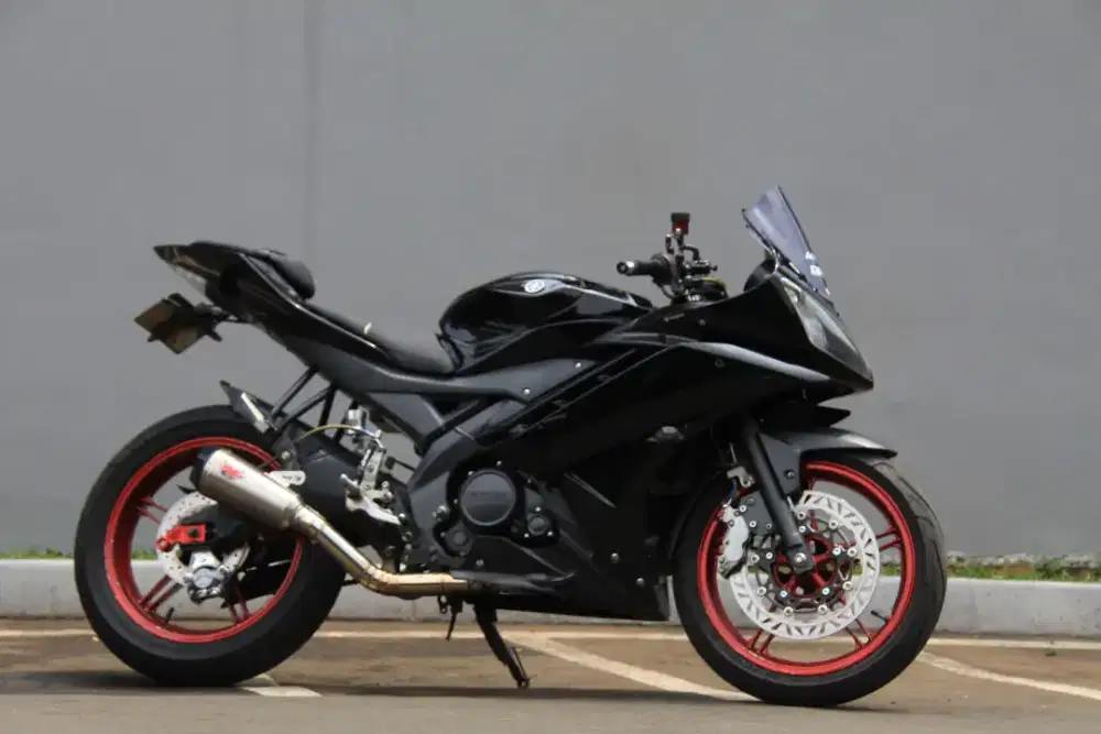 DIJUAL R15V2 TAHUN 2015