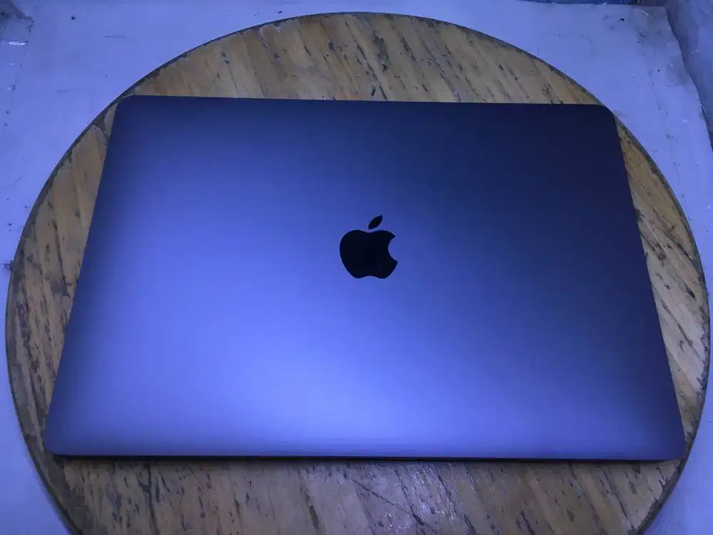 MACBOOK AIR 13 2020 I5 1.1GHZ 256GB SSD 8GB RAM CAM BACKLIT MULUS MURA