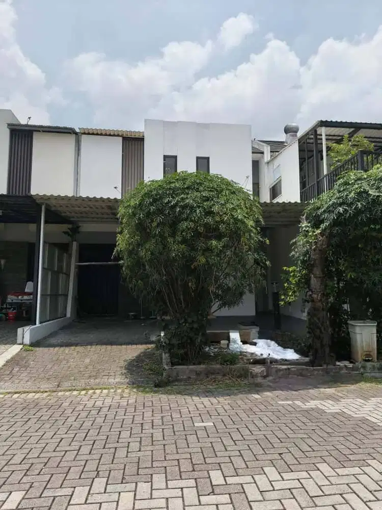 Sewa Casa Jardin kosongan atau unfurnish bersih rapi siap huni