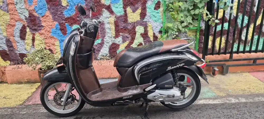 scoopy fi stylish 2016 iss esp mesin normal cvt bagus