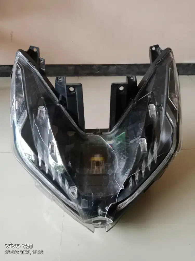 Jual Headlamp Vario 125 tahun 2023 original