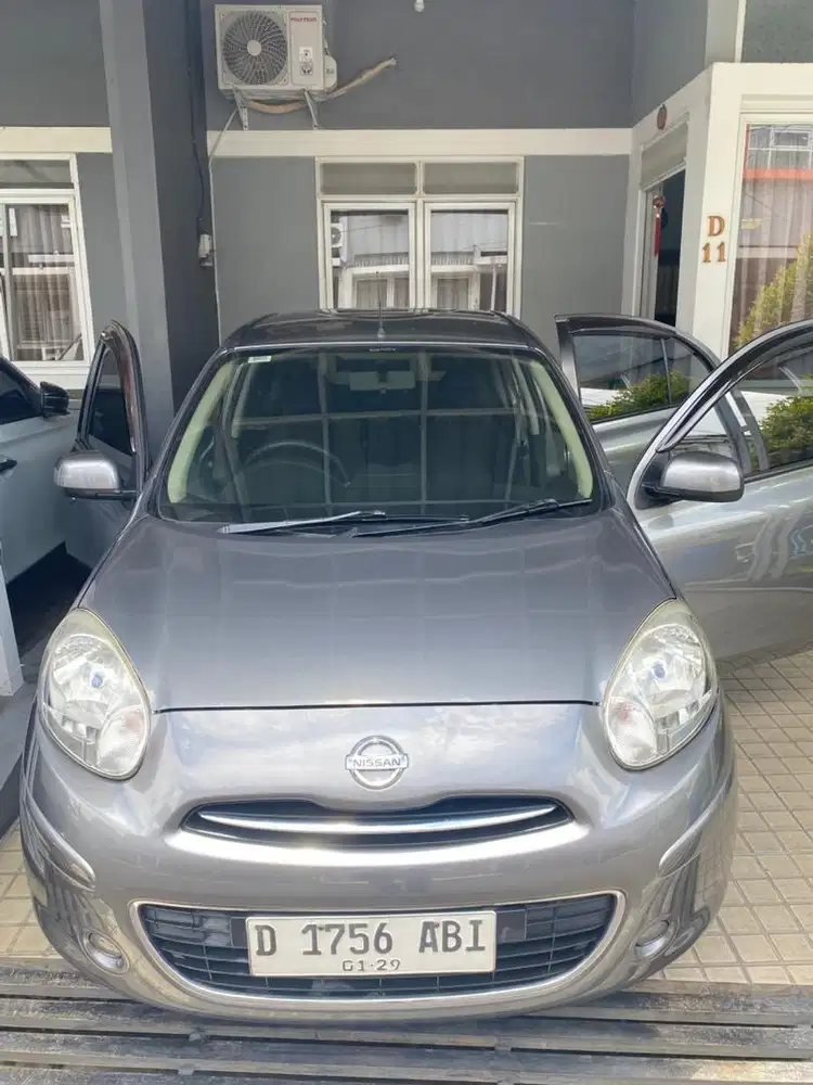 Nissan March 2013 Bensin