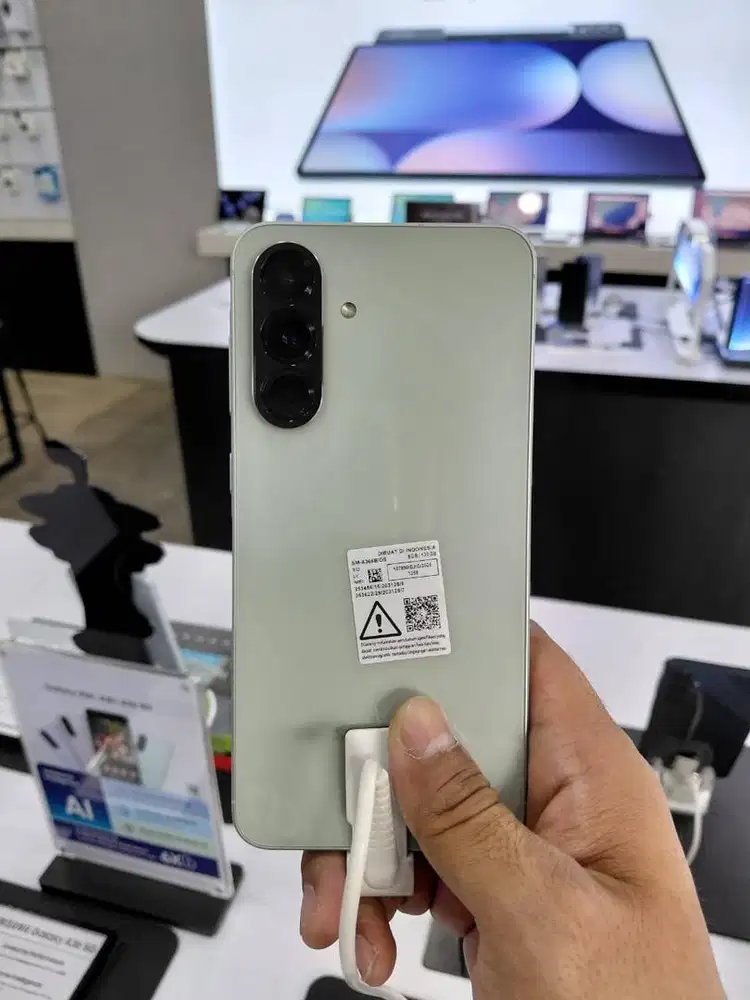 SAMSUNG GALAXY A56