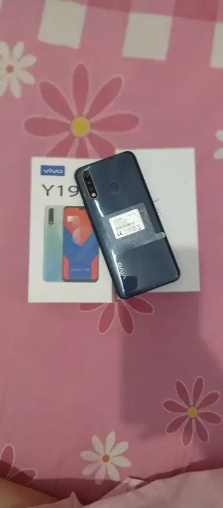 (HP SECOND) VIVO Y19 Second like new (Black) 5000mAh 8GB RAM 256 ROM