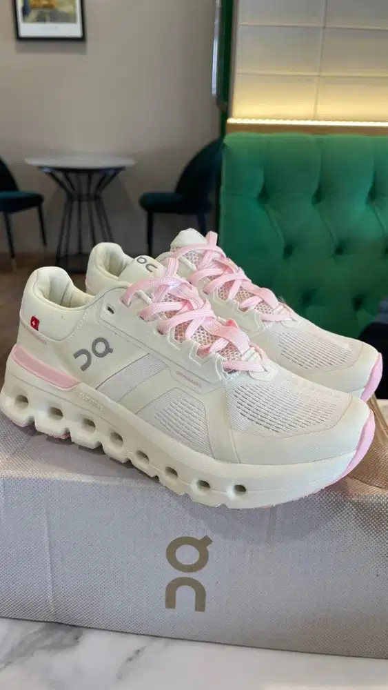 NEW ORIGINAL SEPATU SNEAKERS ON CLOUD RUNNER 2