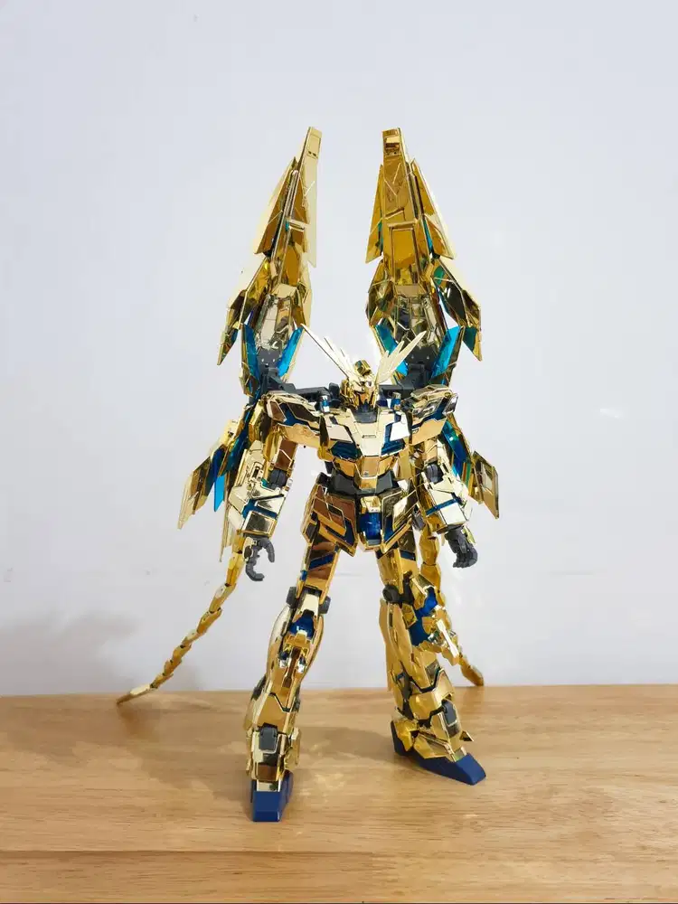 MG 1/100 Unicorn Gundam 03 Phenex Convert to Narrative ver.