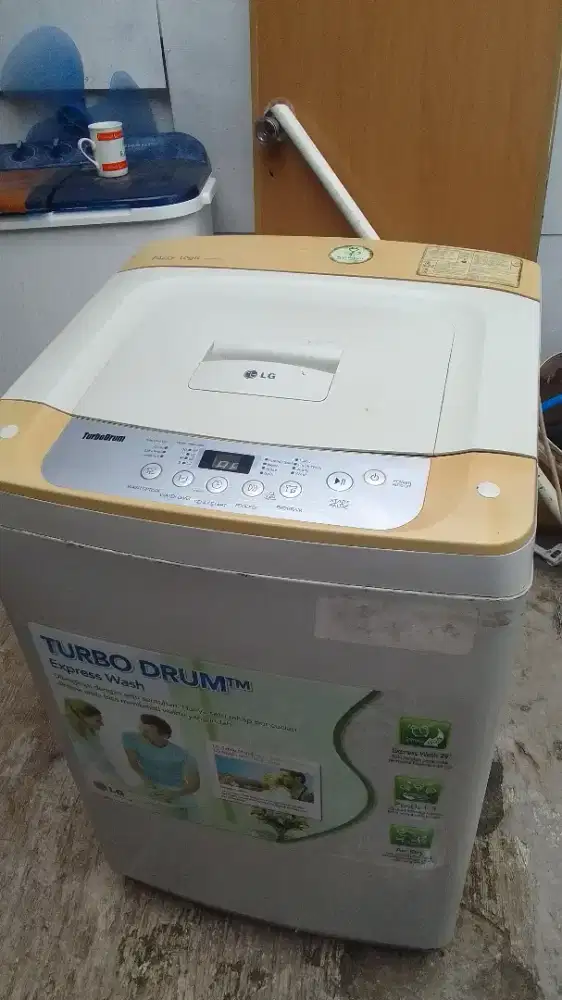 Mesin cuci 1 tabung merk LG
