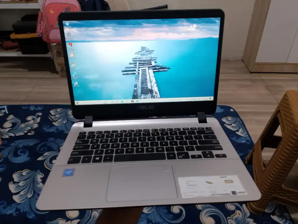 Asus X407m Celeron N4000 UHD Ram 4GB/SSD 256GB Mulus