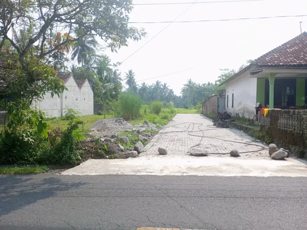 Tempel, Tanah Sleman Jogja, dekat SDN Tempel