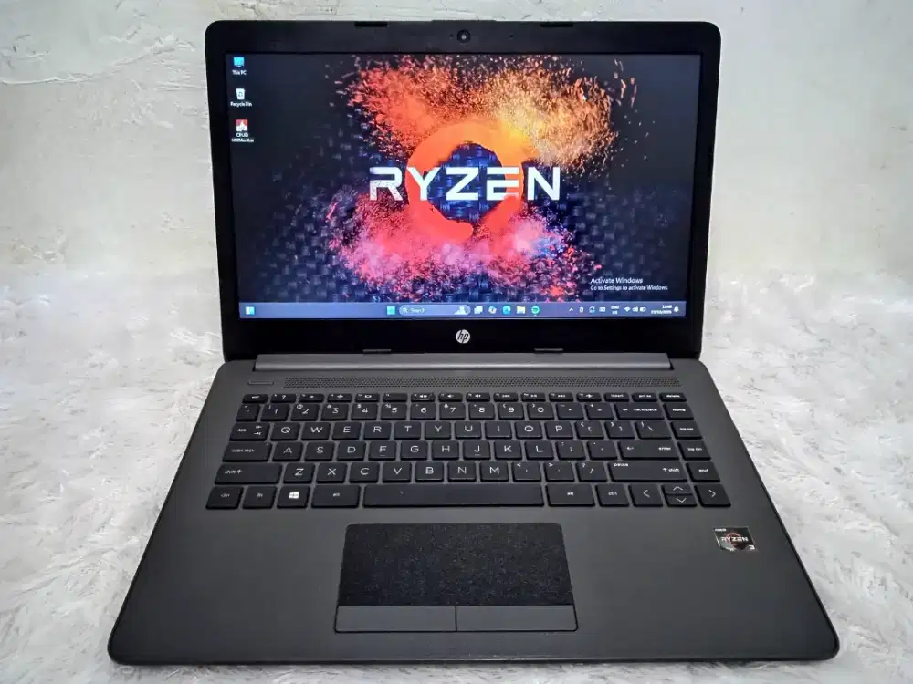 HP 245 G7 Notebook PC
 AMD Ryzen 3 3300U  Ram 8 GB SSD 256 GB
