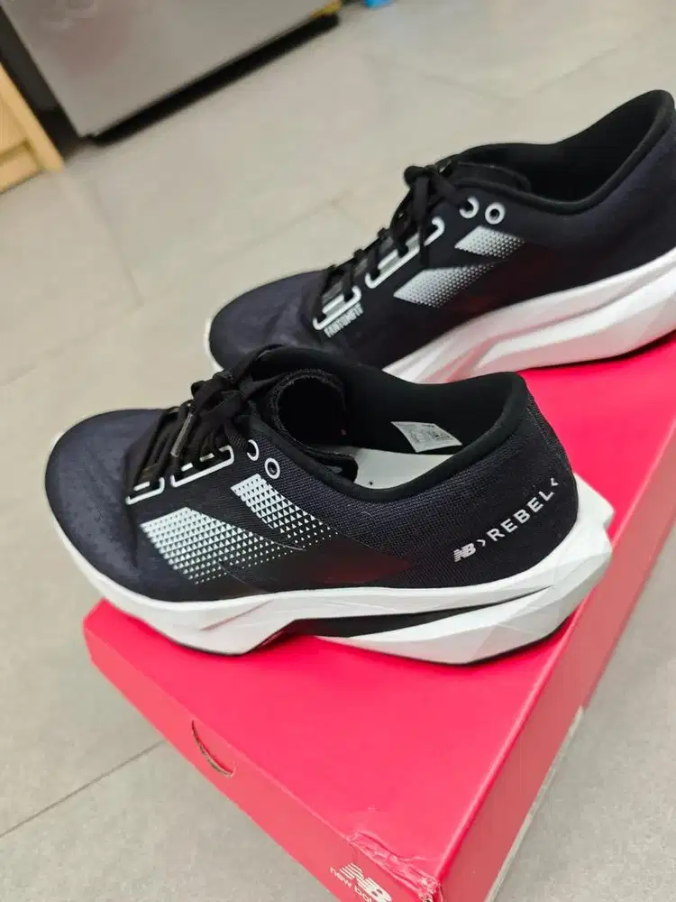 Jual cepat New Balance rebel 4 US 10