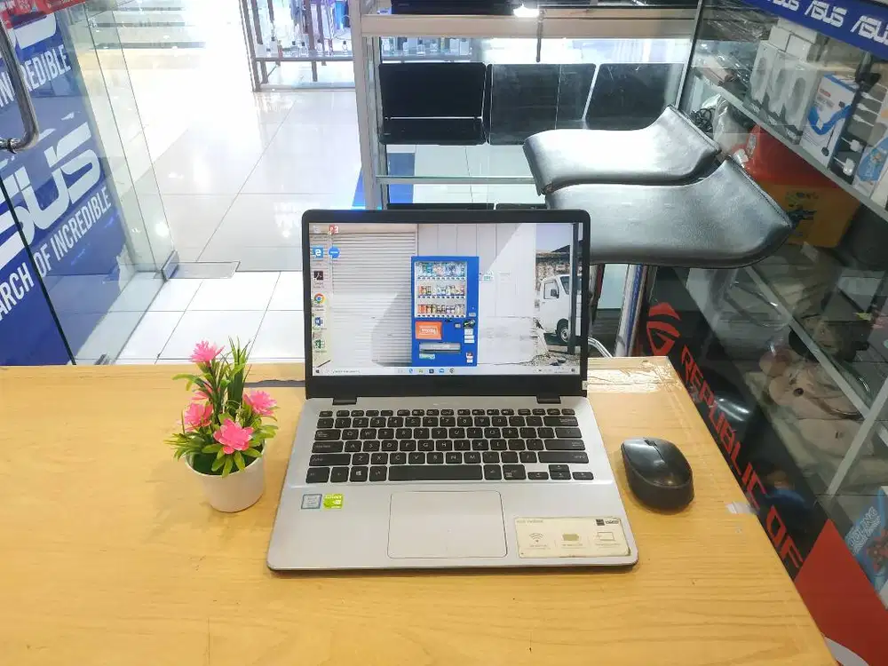 JUAL LAPTOP ASUS X405UQ CORE i7 RAM 8GB SSD 256GB NVIDIA