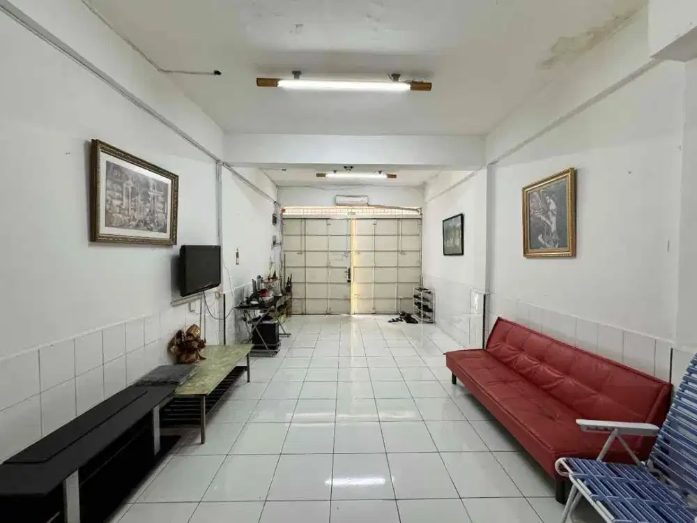 Townhouse Full Furnished Hadap Selatan Wahidin