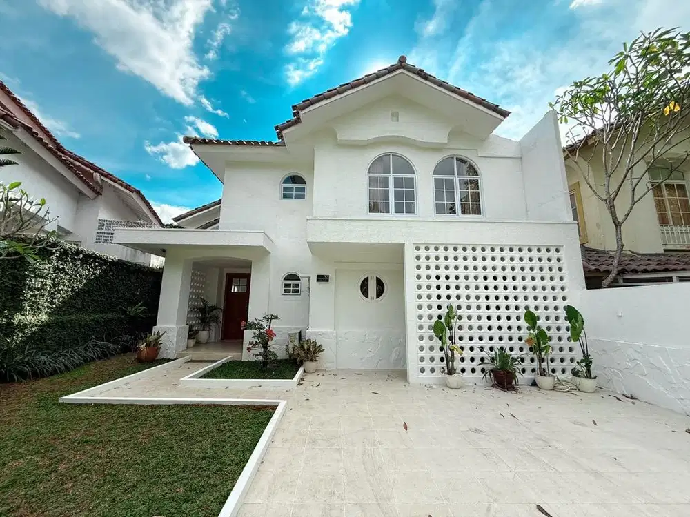 dijual villa cantik di sentul