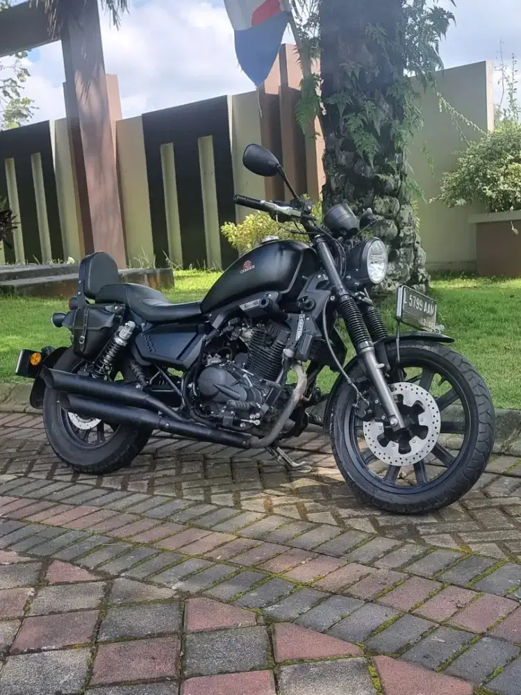 Benelli Motobi Evo 200 thn 2021 Hitam Doff Plat L Odo 3rb Koko Motor