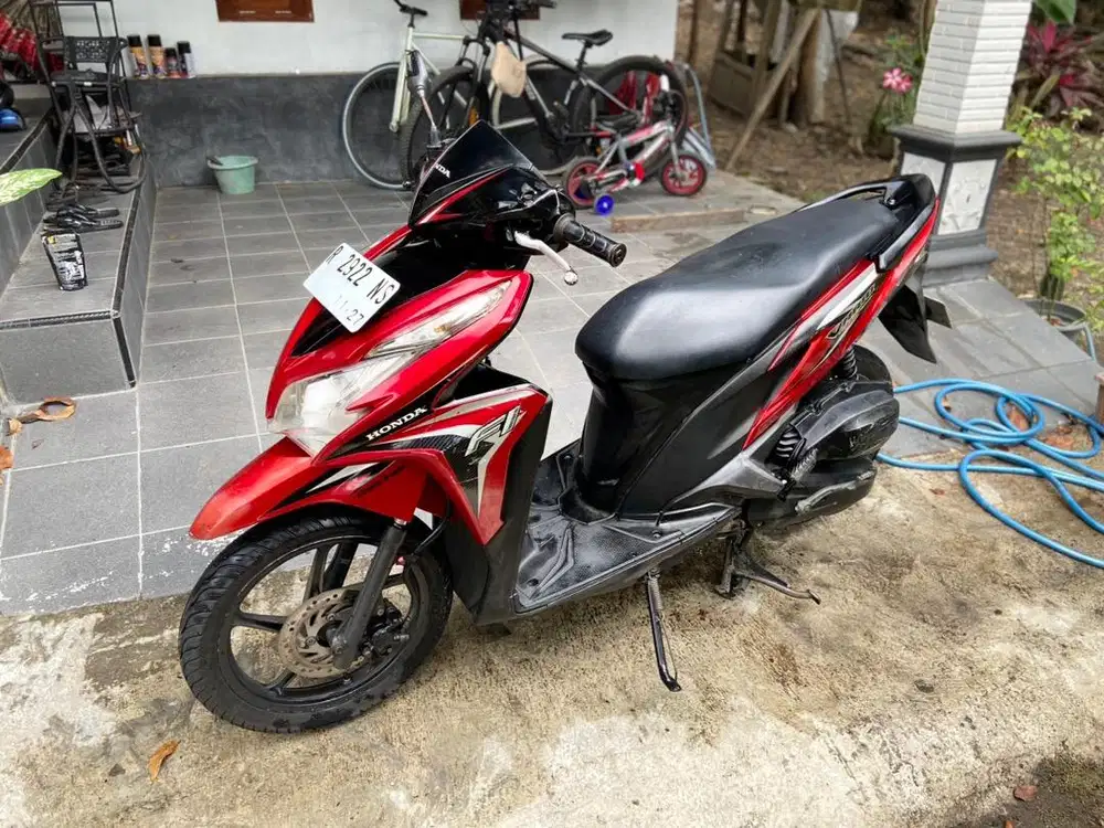 Vario 125 2012 plat R