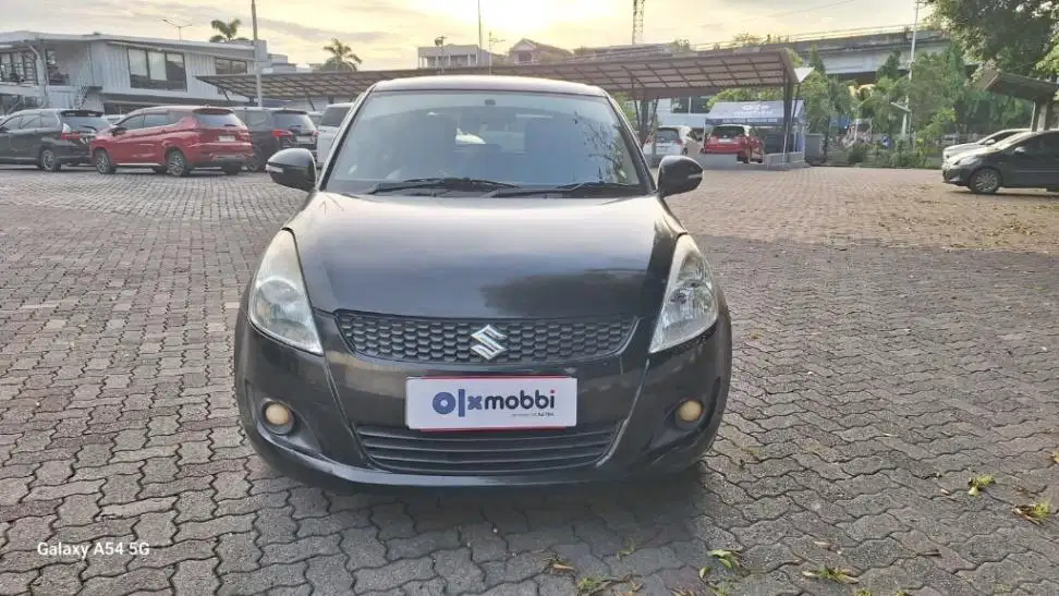 DP MURAH Daihatsu Ayla 1.0 D Bensin-MT 2021 Silver CKZEB