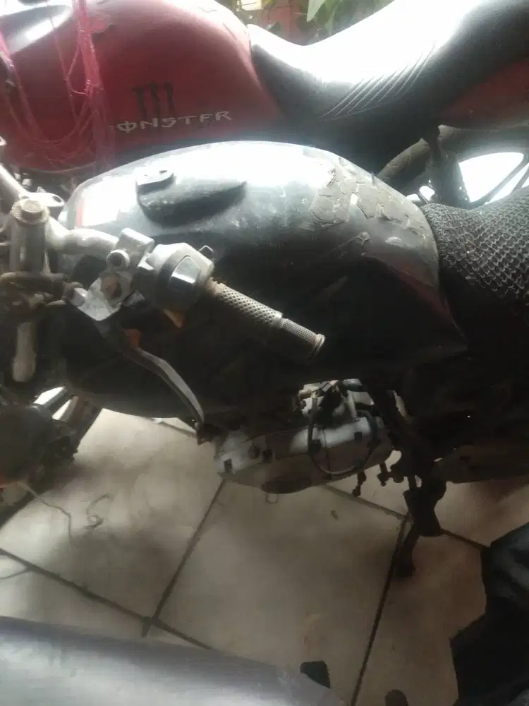 Tangki bensin thunder 125