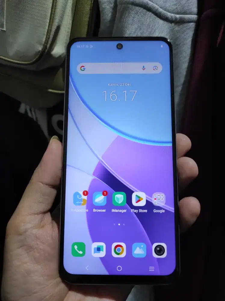 Vivo y19s 4+4/128 sebatang kara,no minus seperti baru pemakaian apik