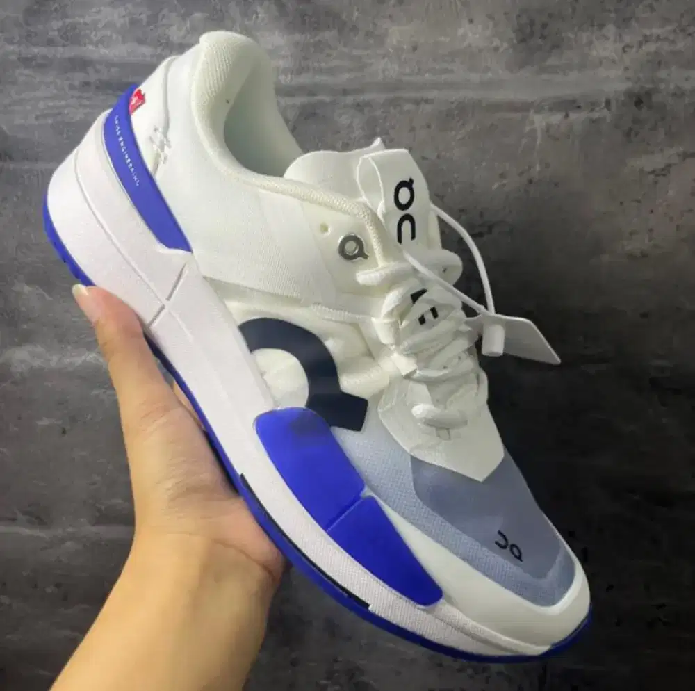 Sepatu On Running The Roger  Pro 2 White Indigo