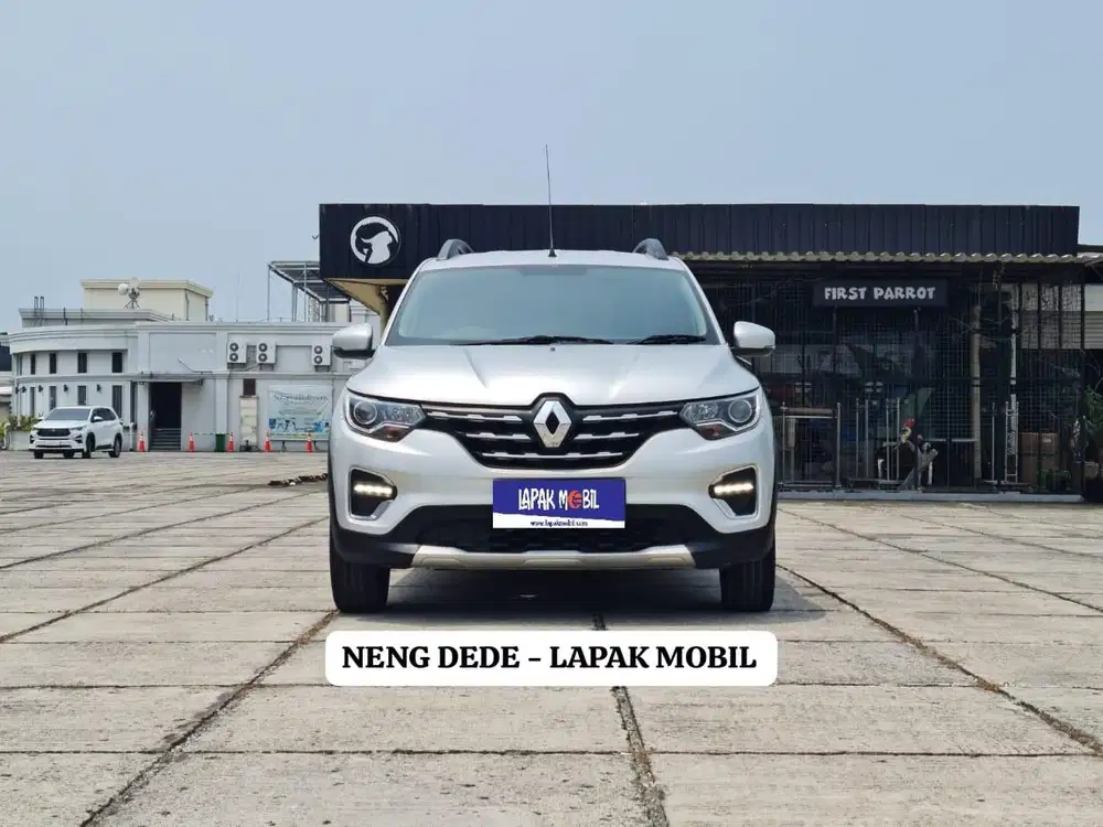 Renault Triber 1.0 RXZ AT 2021