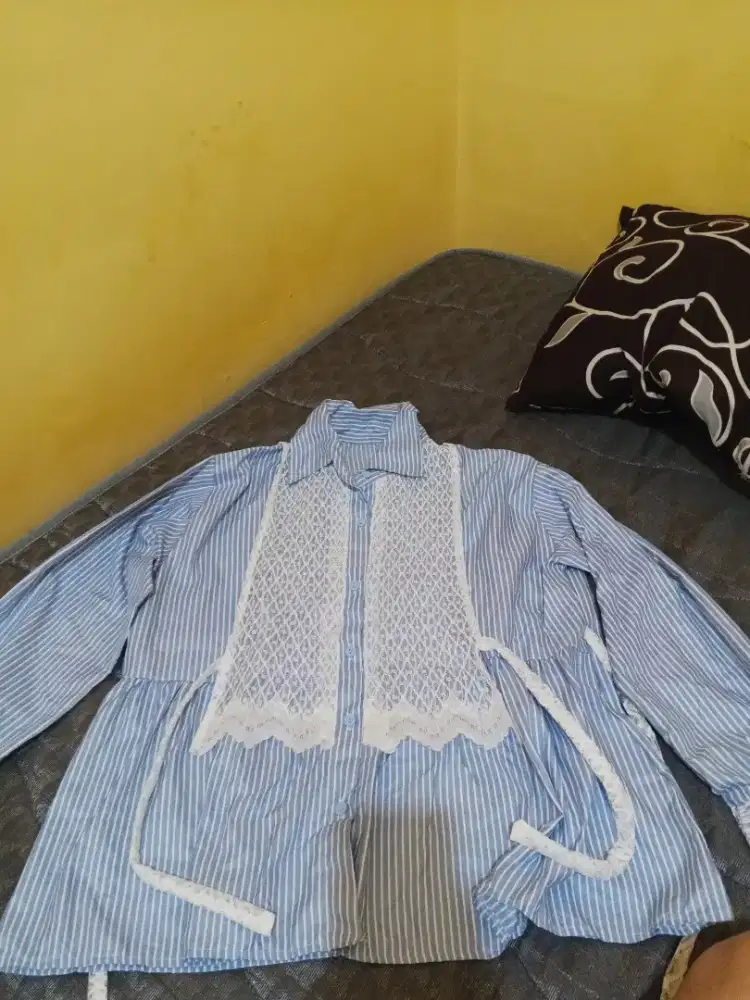 HERITAGE LACE BLOUSE