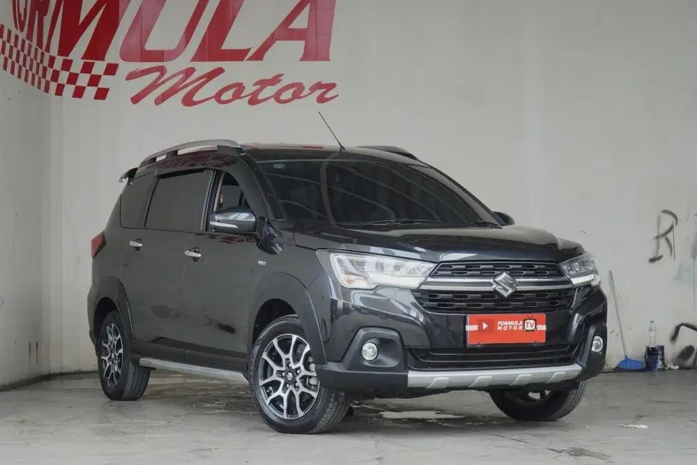 SUZUKI XL7 ALPHA A/T 2021 HITAM