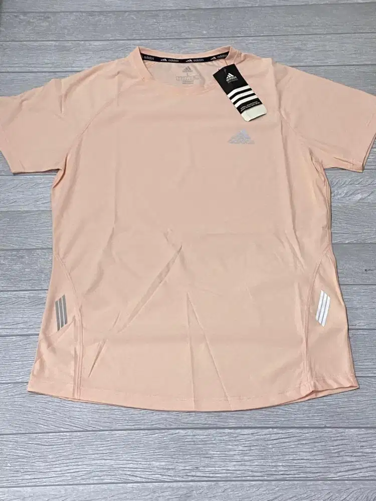 Kaos adidas size L wanita