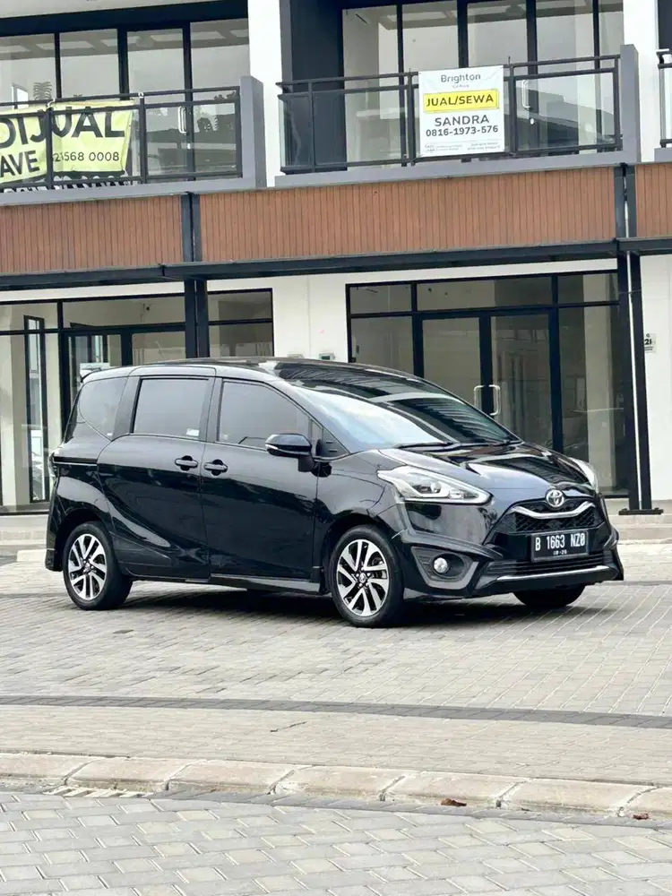 pilihan terbaik keluarga Sienta Q 2021 mobil keluarga terbaik di klsny