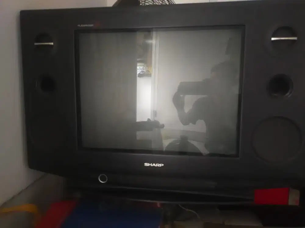SHARP Alexander Slim 21in