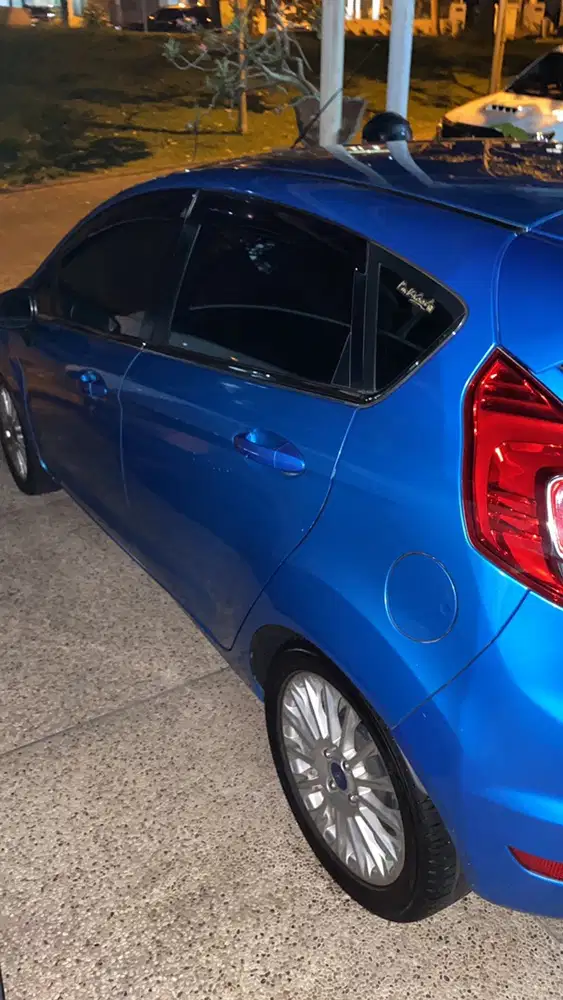 Sangat Terawat Ford Fiesta 2013 Bensin
