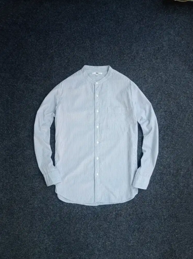 Kemeja sanghai uniqlo size L lokal