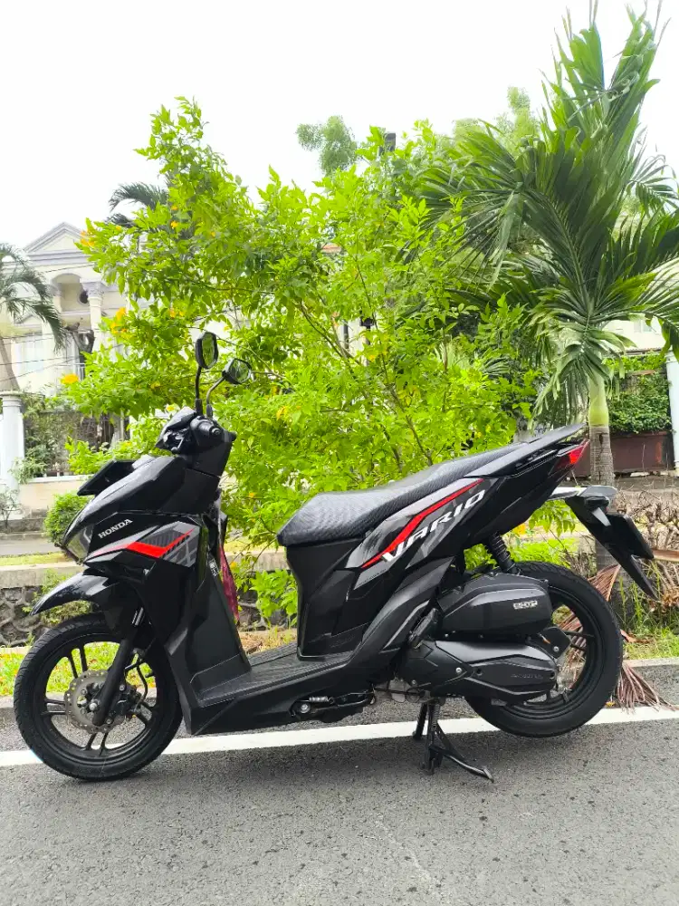 Honda Vario 125 Gen 2 Mulus GRESS Like New!!