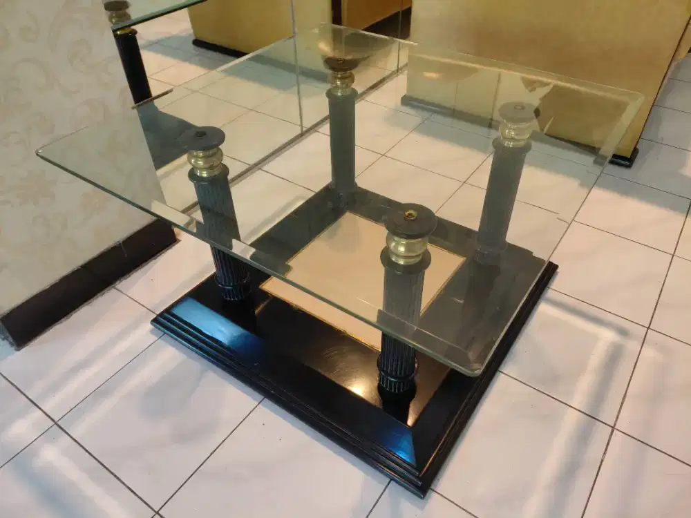 JUAL CEPAT MURAH 1 MEJA TENGAH SOFA,ISTIMEWA,HARGA NEGO SAMPAI DEAL