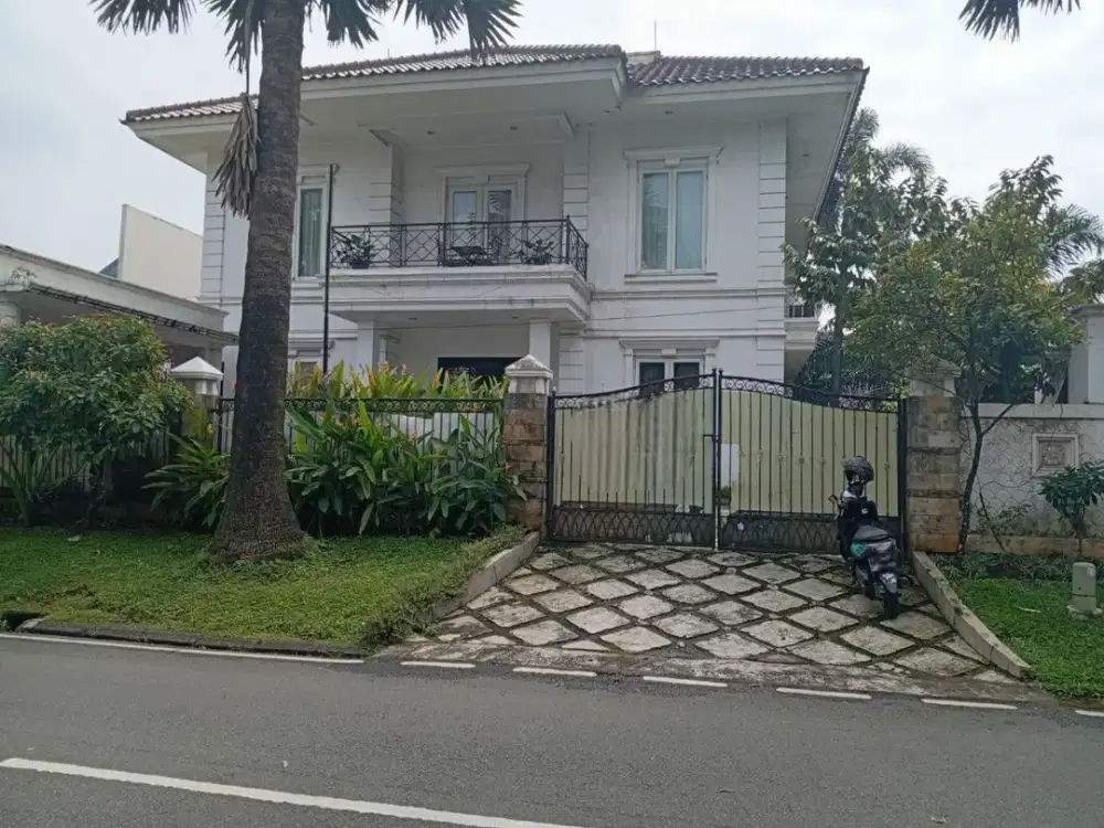 Rumah Hoek 2lt di Pondok Indah, Hanya 9 Menit ke Tol Pondok Pinang