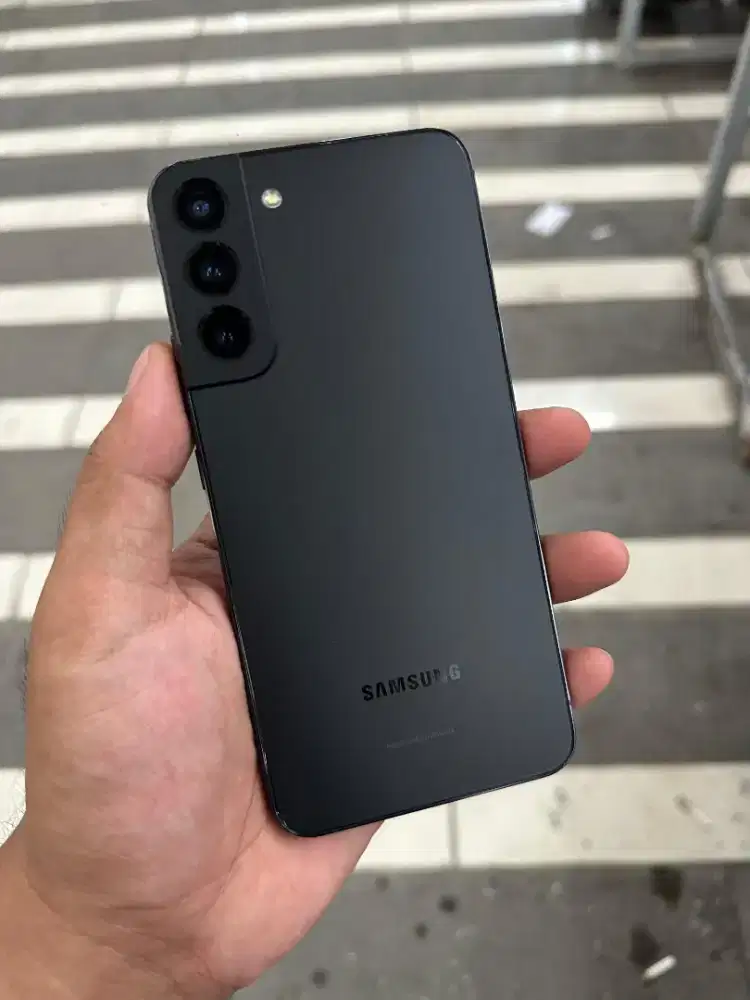 Samsunh S22+ 128gb hp&dus