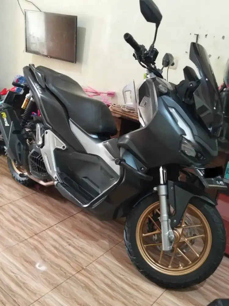 Adv 2022 keyless