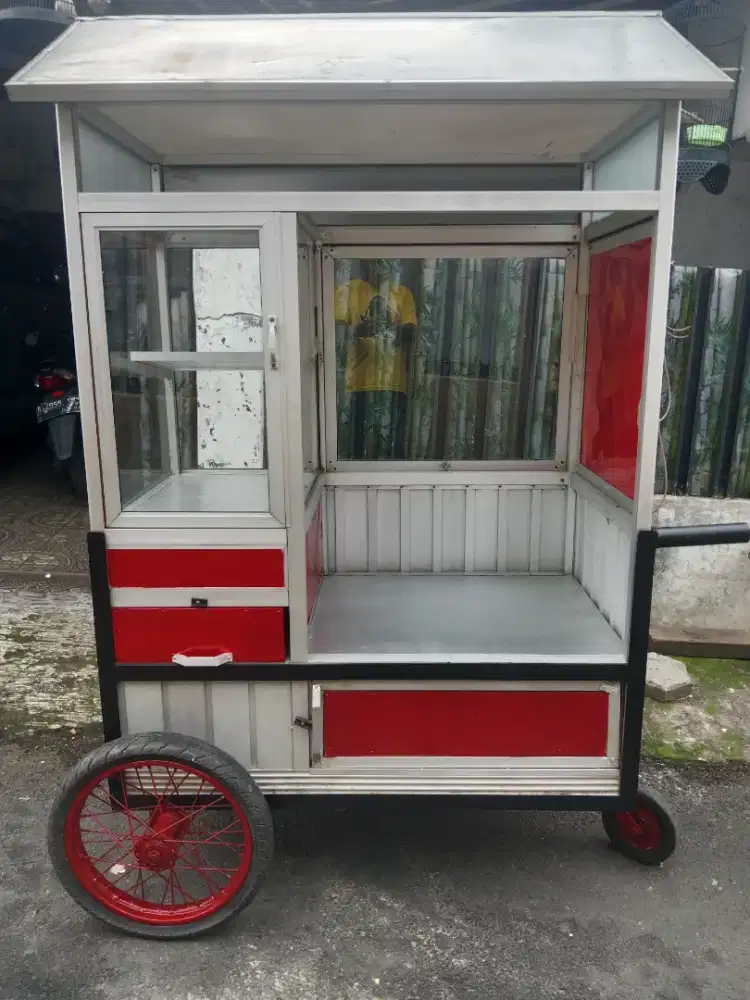 Gerobak alumunium bekas fried chicken  ( nego tipis)