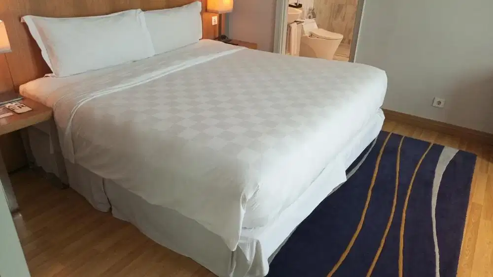 King Koil King Size 180x200 – 1 Set Tempat Tidur