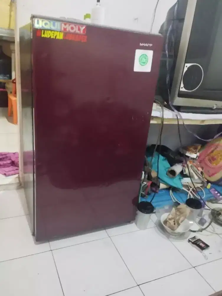 Di jual kulkas Sharp 1 pintu