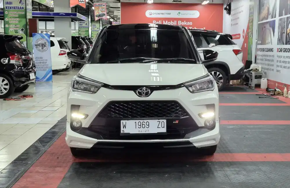 TOYOTA RAIZE GR SPORT 1.0 TURBO TWO TONE AT 2022 PUTIH
