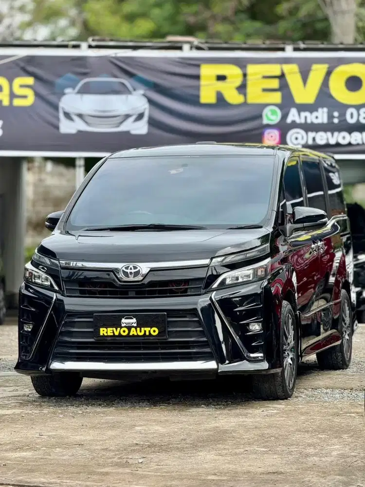 Voxy 2020 2.0 automatic at 2021 toyota 2019